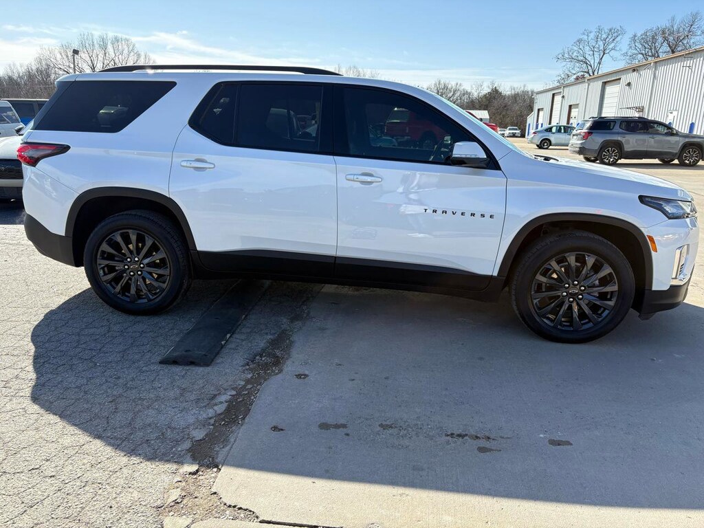Used 2023 Chevrolet Traverse RS SUV