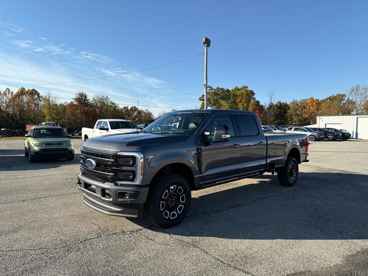 2026 Ford F-350 Super Duty Platinum - Photo 14