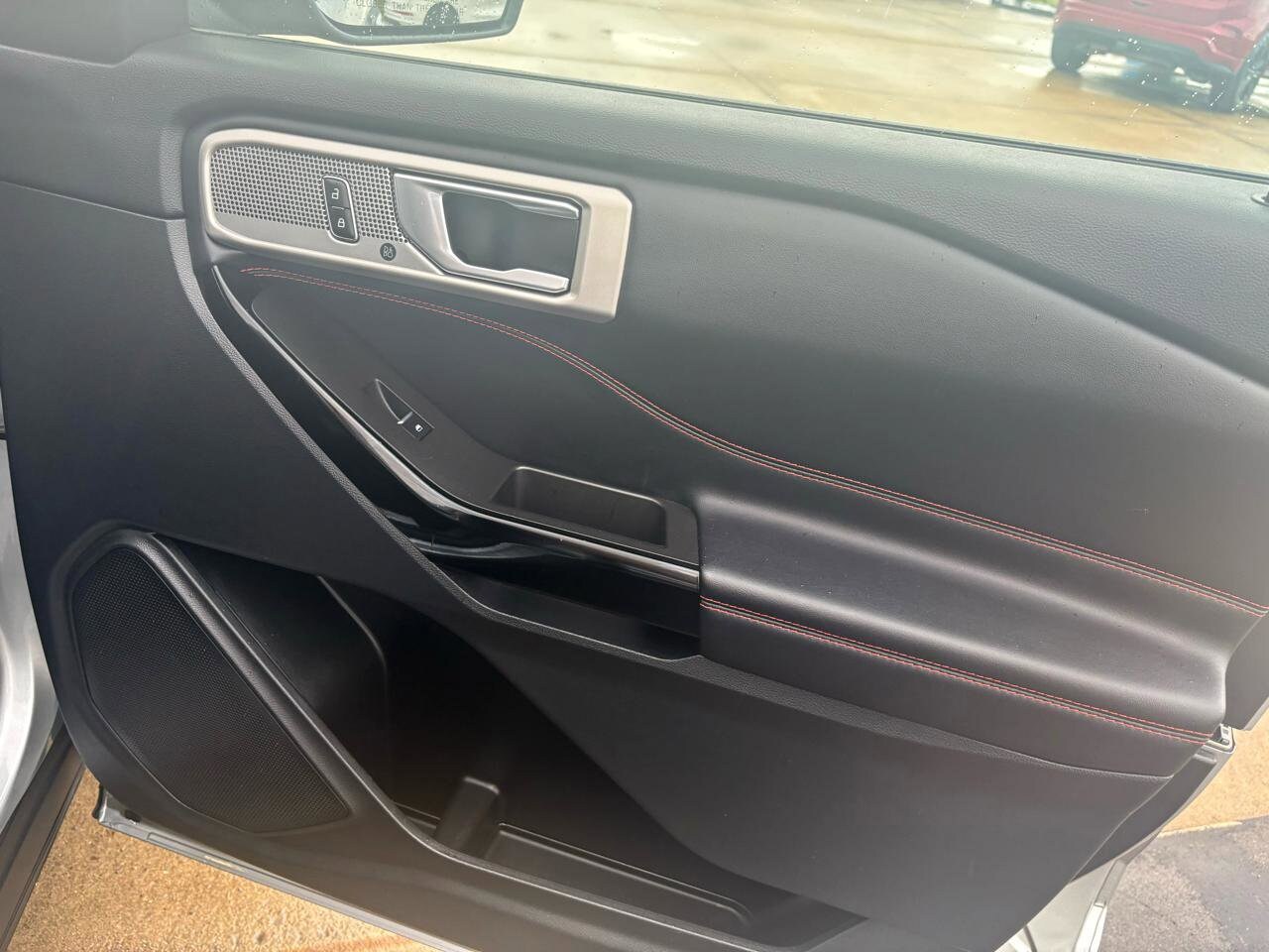 2023 Ford Explorer ST-LINE - Photo 47
