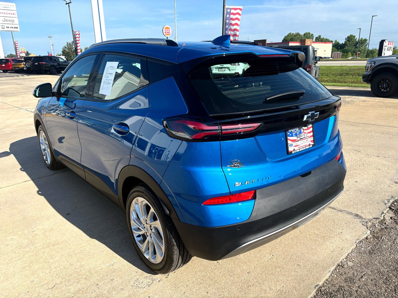 Used 2022 Chevrolet Bolt EUV LT with VIN 1G1FY6S06N4119019 for sale in Brandenburg, KY