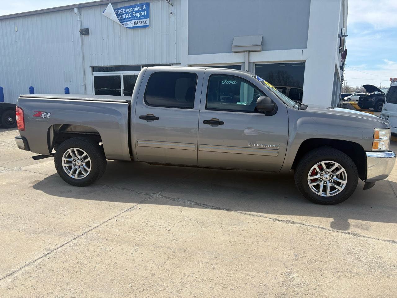 Used 2013 Chevrolet Silverado 1500 LT with VIN 3GCPKSE73DG120757 for sale in Brandenburg, KY