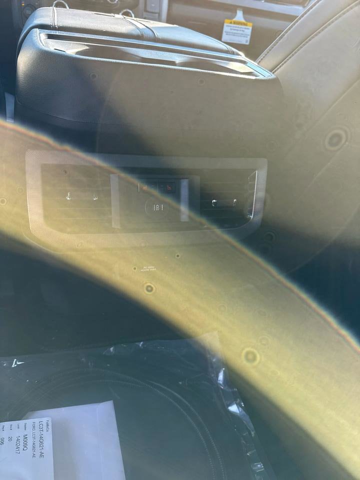 2026 Ford F-350 Super Duty Platinum - Photo 27