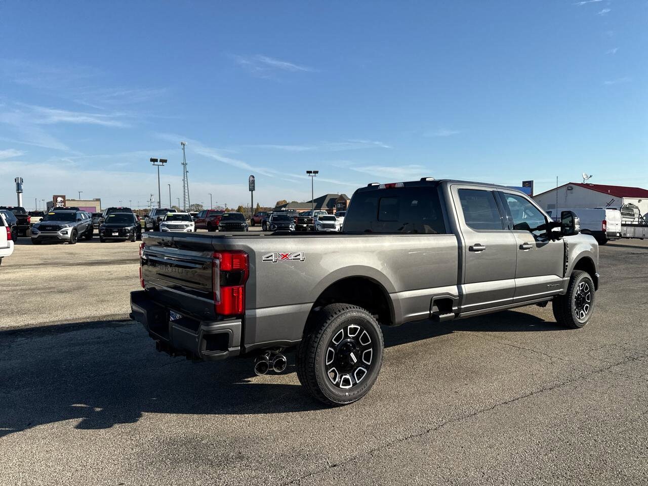 2026 Ford F-350 Super Duty Platinum - Photo 6