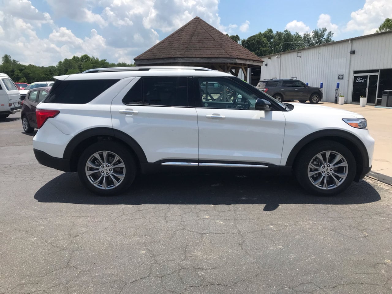 Used 2021 Ford Explorer Limited with VIN 1FMSK8FH2MGB36041 for sale in Brandenburg, KY