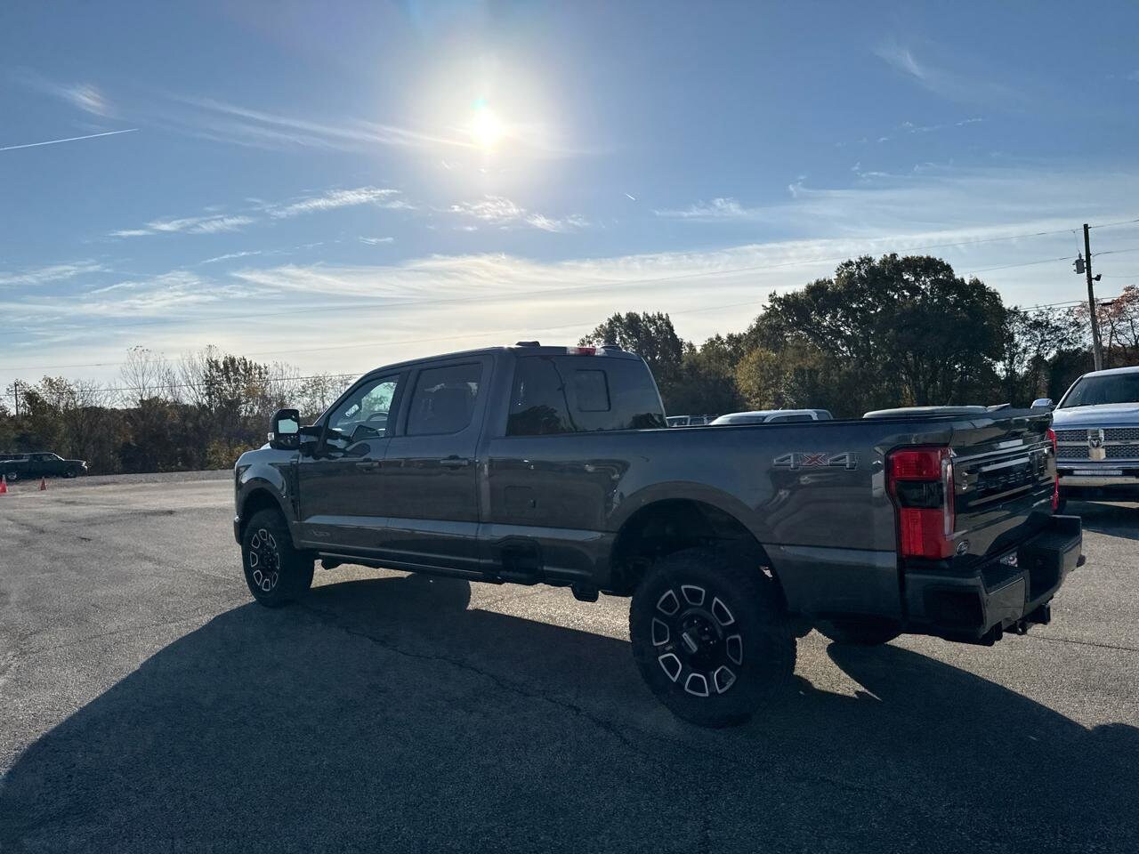2026 Ford F-350 Super Duty Platinum - Photo 11