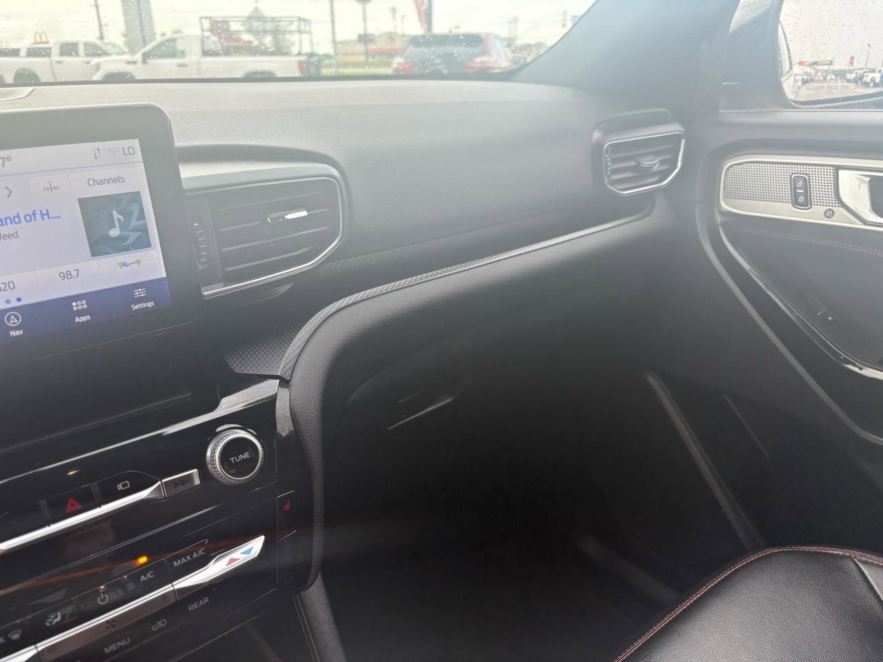 2023 Ford Explorer ST-LINE - Photo 25