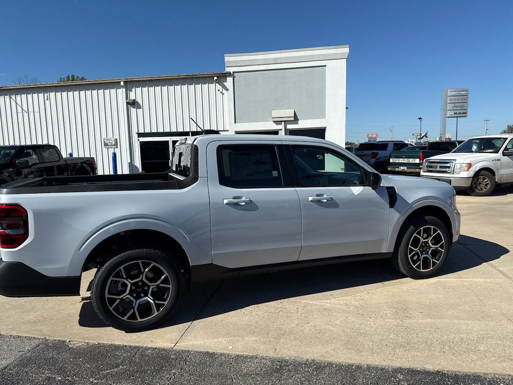 New 2025 Ford Maverick Lariat Truck SuperCrew