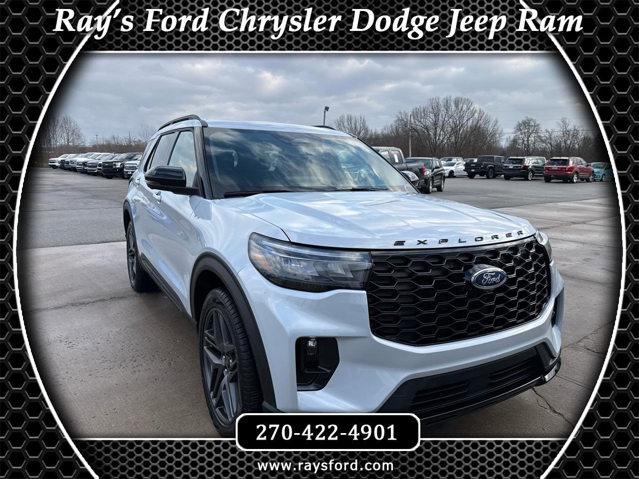 2026 Ford Explorer ST-LINE's photo