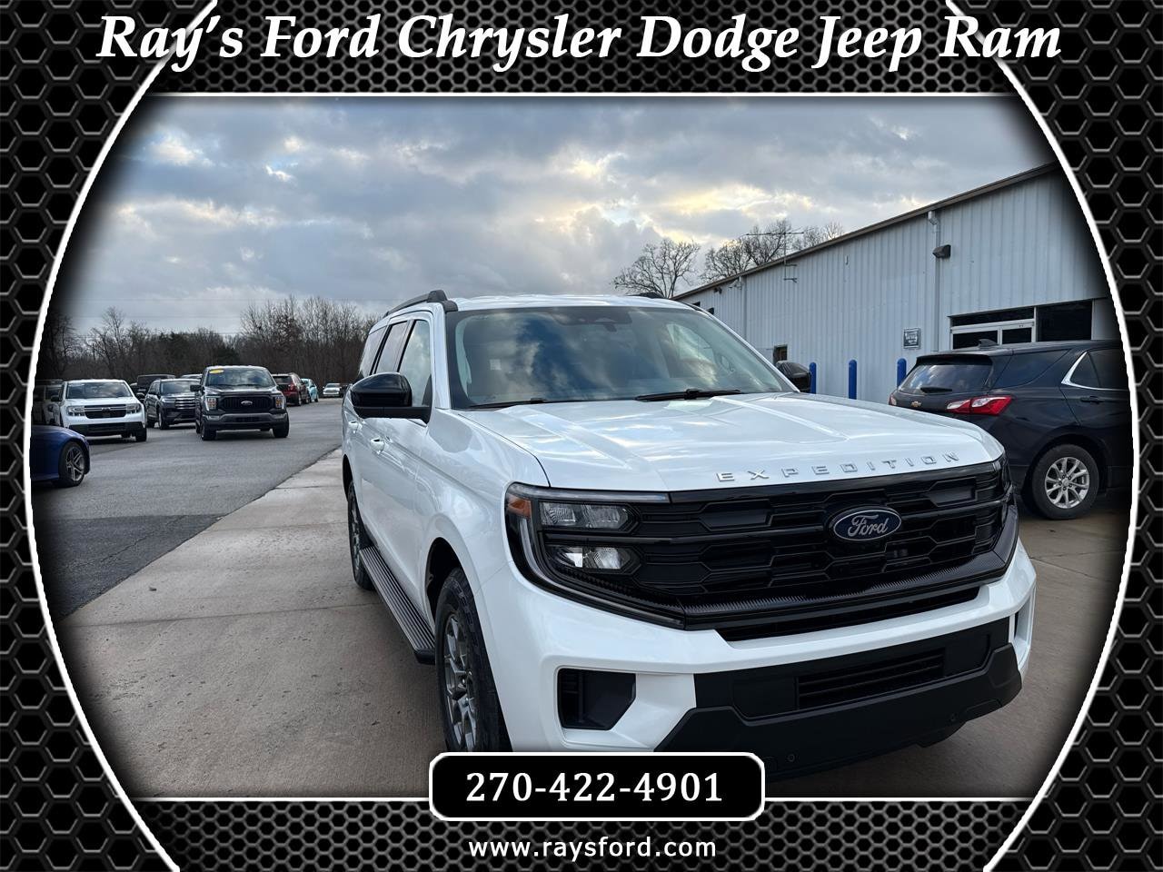 2025 Ford Expedition Active's photo