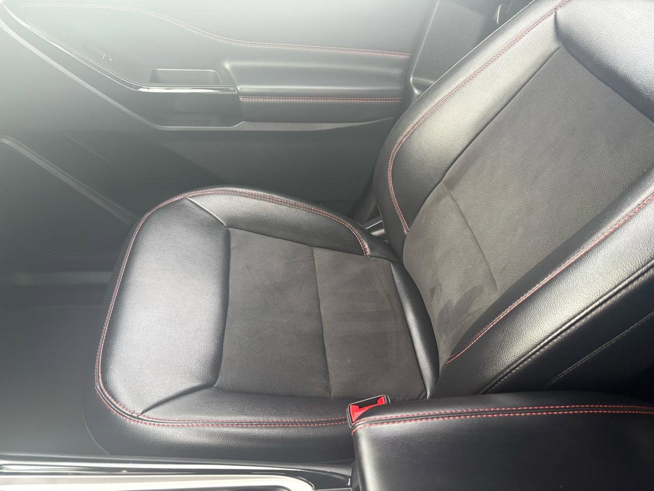2023 Ford Explorer ST-LINE - Photo 22