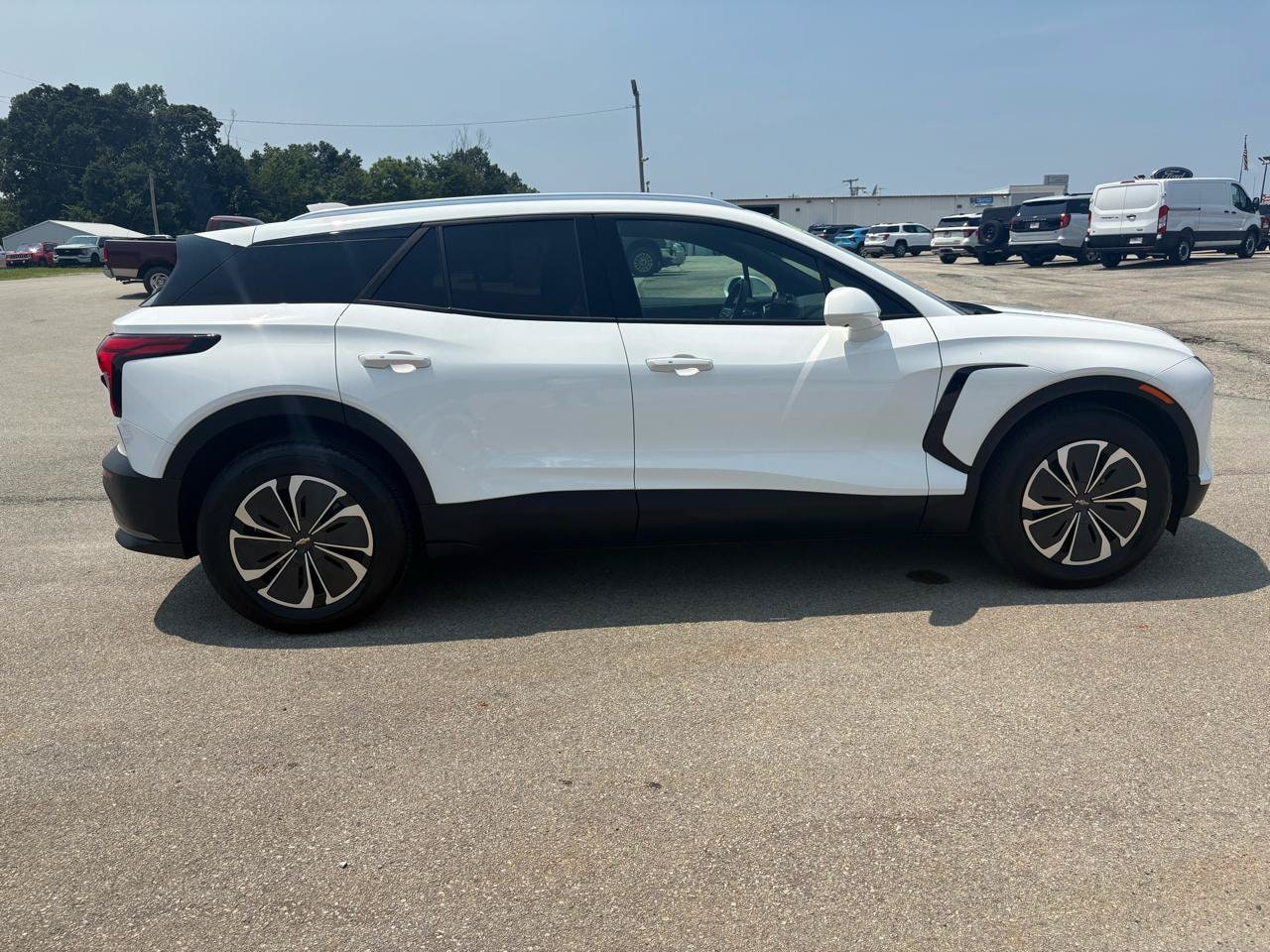 Used 2024 Chevrolet Blazer EV LT with VIN 3GNKDBRJXRS266966 for sale in Brandenburg, KY