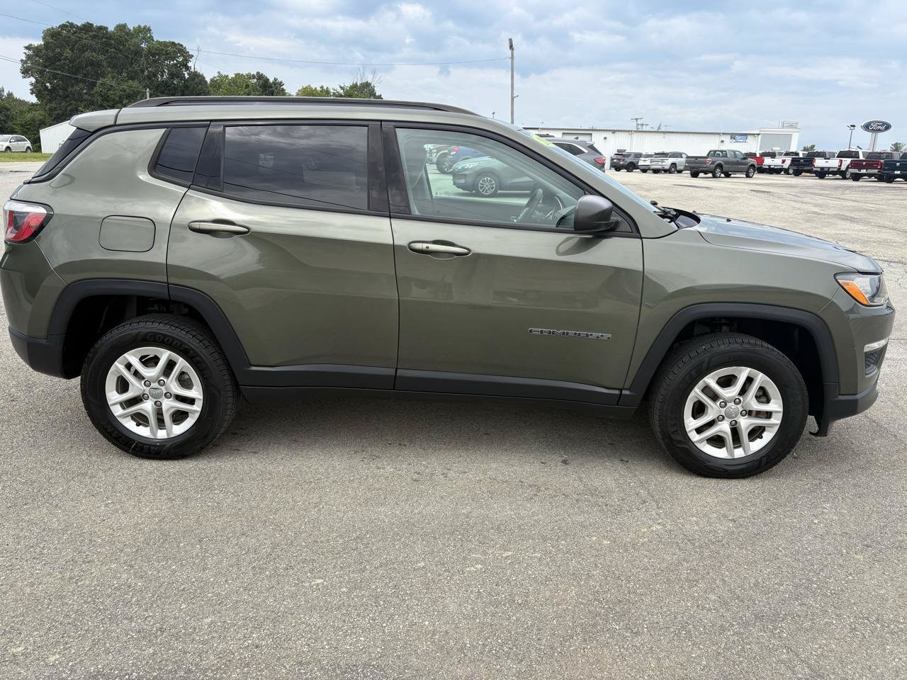 Used 2018 Jeep Compass Sport with VIN 3C4NJDAB1JT362448 for sale in Brandenburg, KY