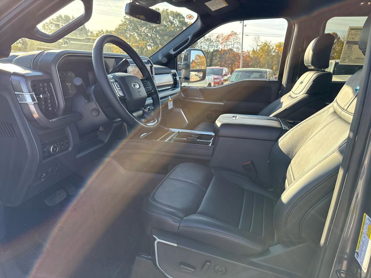2026 Ford F-350 Super Duty Platinum - Photo 29