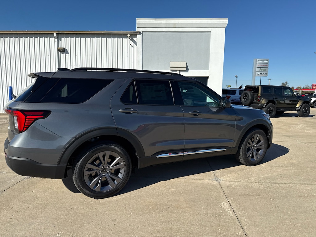 New 2025 Ford Explorer Active SUV