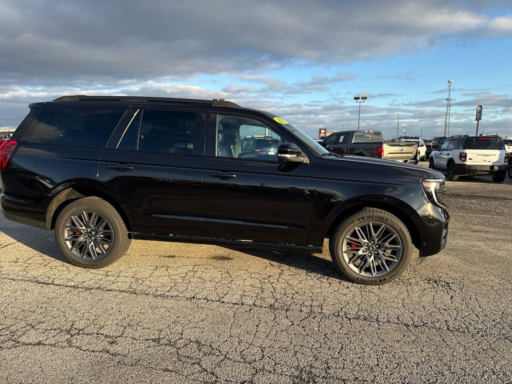 New 2025 Ford Expedition Platinum SUV