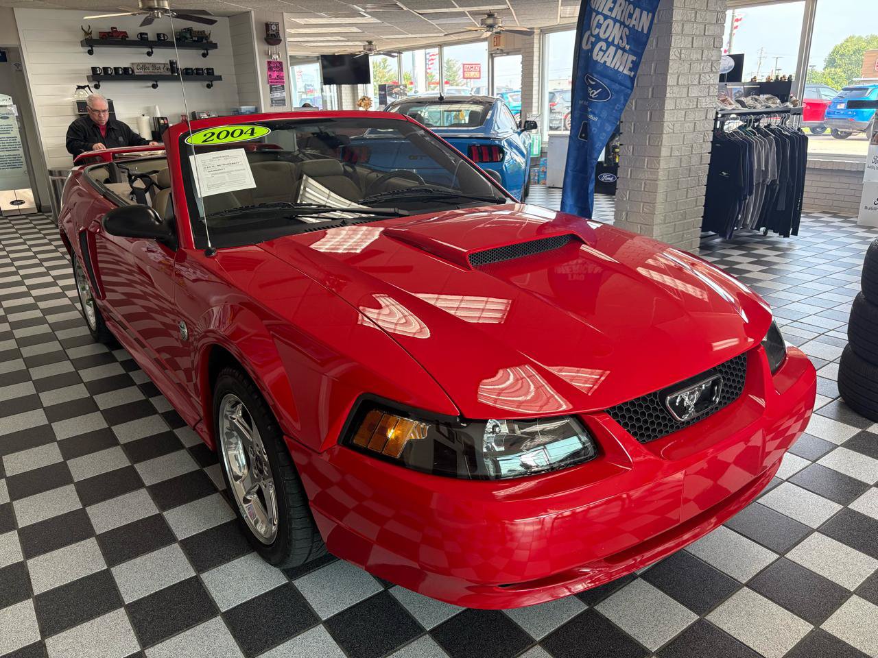 2004 Ford Mustang