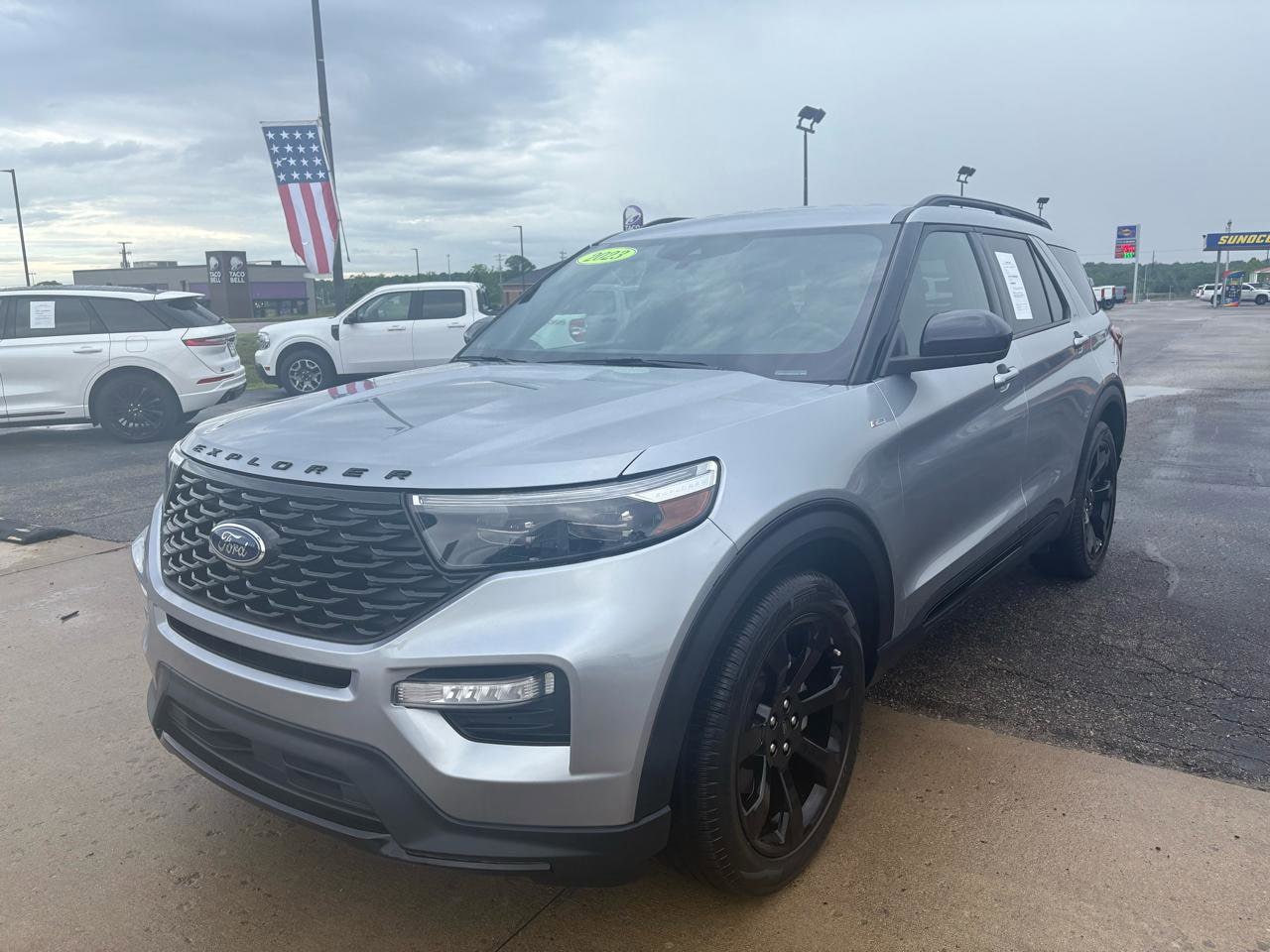 2023 Ford Explorer ST-LINE - Photo 8