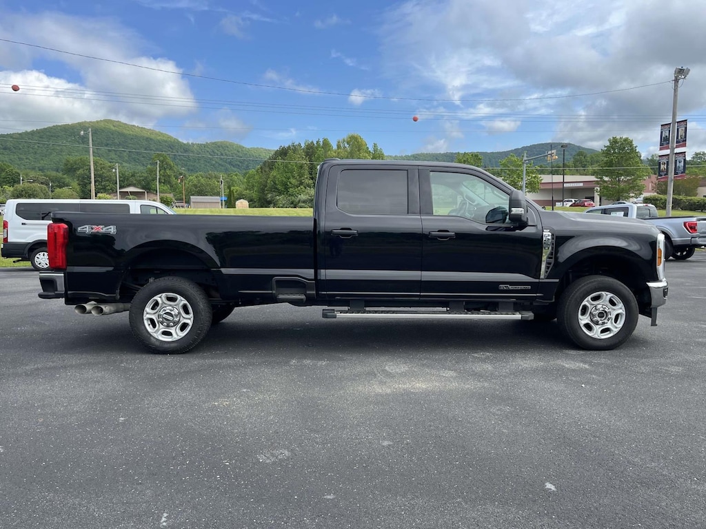 Used 2025 Ford Super Duty F-250 SRW XLT 4WD Crew Cab 6.75 Box Crew Cab Pickup
