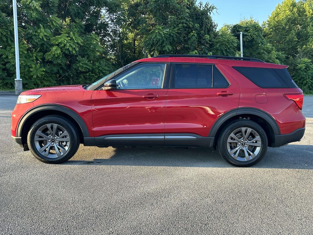 Used 2023 Ford Explorer XLT 4WD Sport Utility