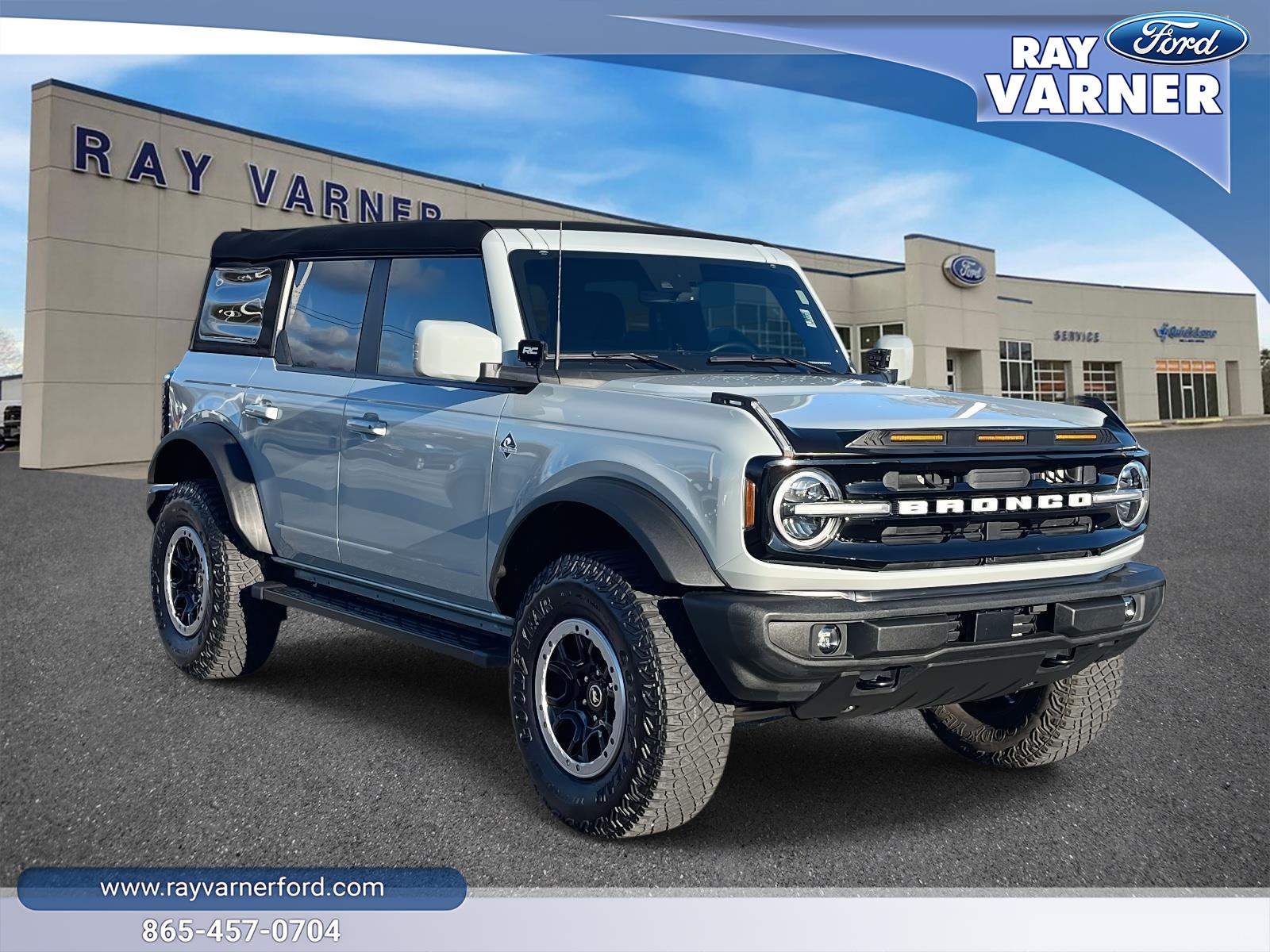 2023 Ford Bronco 4-Door Outer Banks