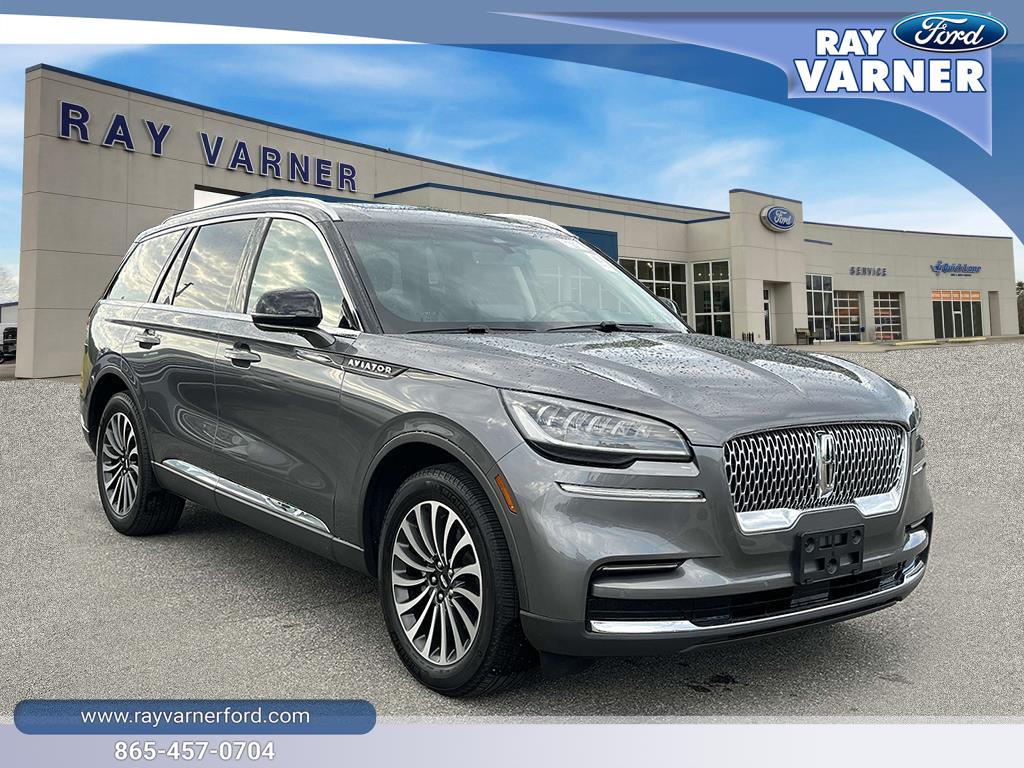 2023 Lincoln Aviator Base's photo