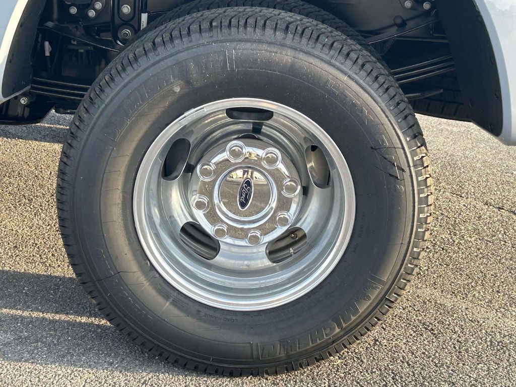 New 2026 Ford Super Duty F-350® Lariat® TRUCK