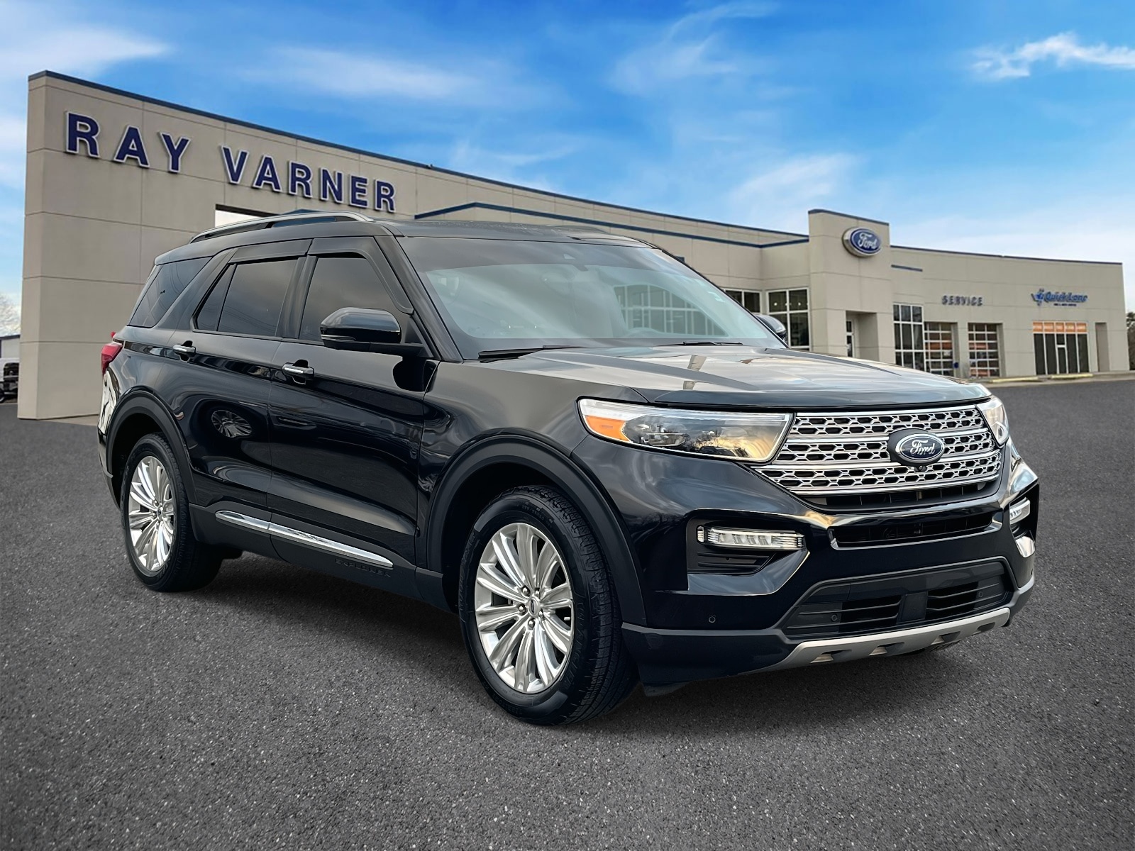 2021 Ford Explorer Limited's photo