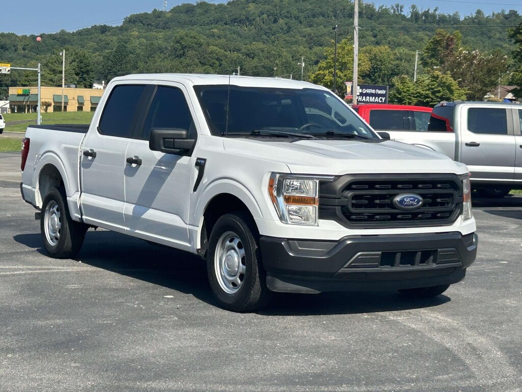 Used 2022 Ford F-150 XL 2WD SuperCrew 5.5 Box Crew Cab Pickup