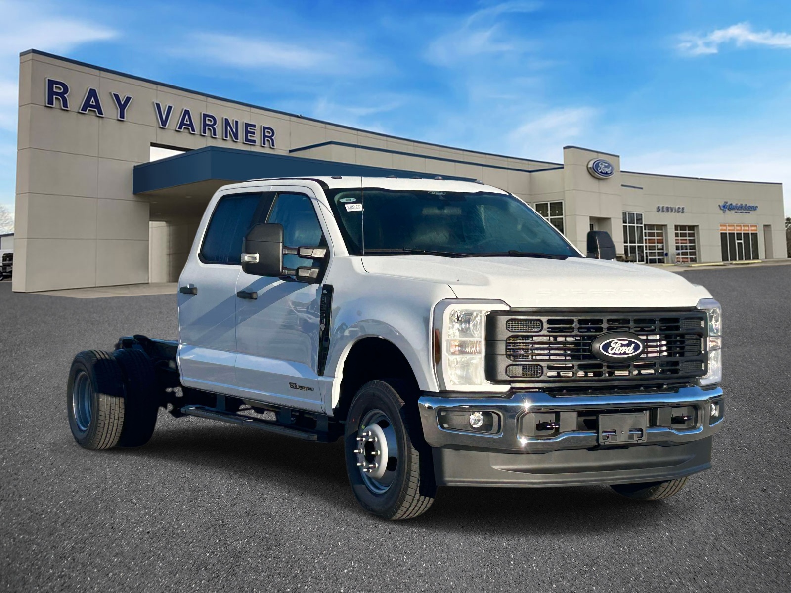 2027 Ford F-350 Super Duty Chassis Cab