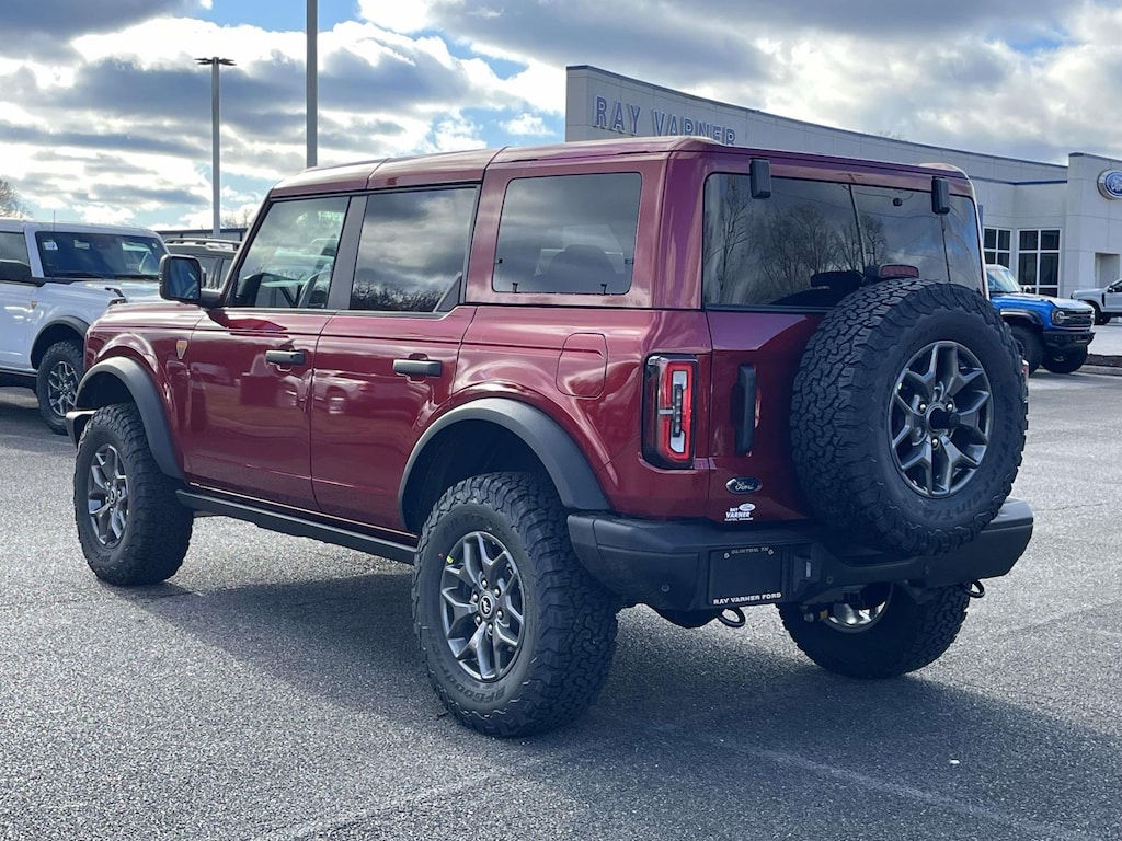 New 2025 Ford Bronco Badlands SUV