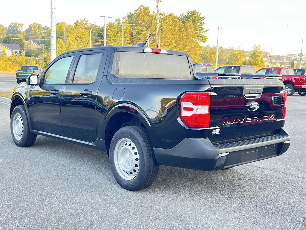 New 2025 Ford Maverick XL TRUCK
