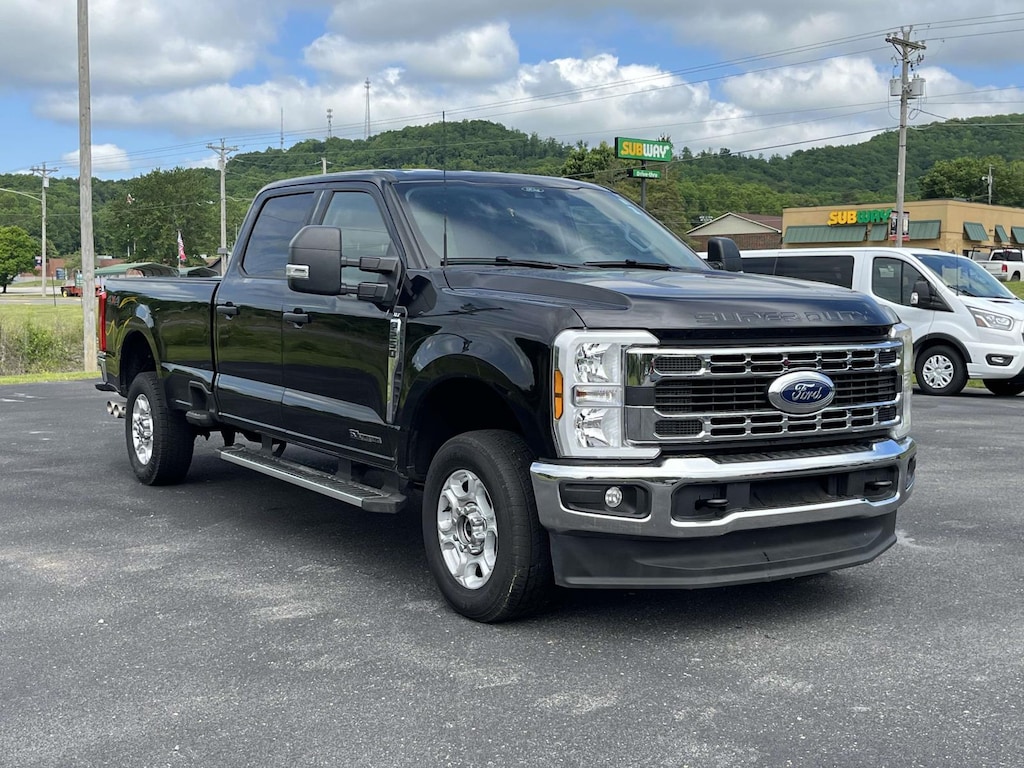 Used 2025 Ford Super Duty F-250 SRW XLT 4WD Crew Cab 6.75 Box Crew Cab Pickup