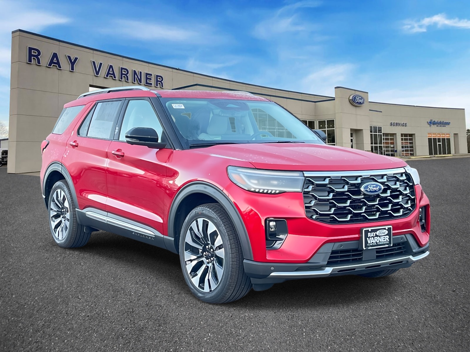 2026 Ford Explorer Platinum's photo