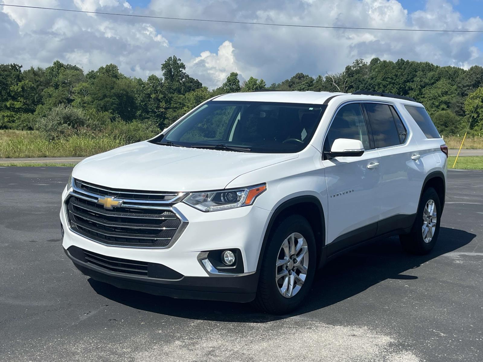 Used 2019 Chevrolet Traverse 1LT with VIN 1GNERGKW4KJ234751 for sale in Clinton, TN