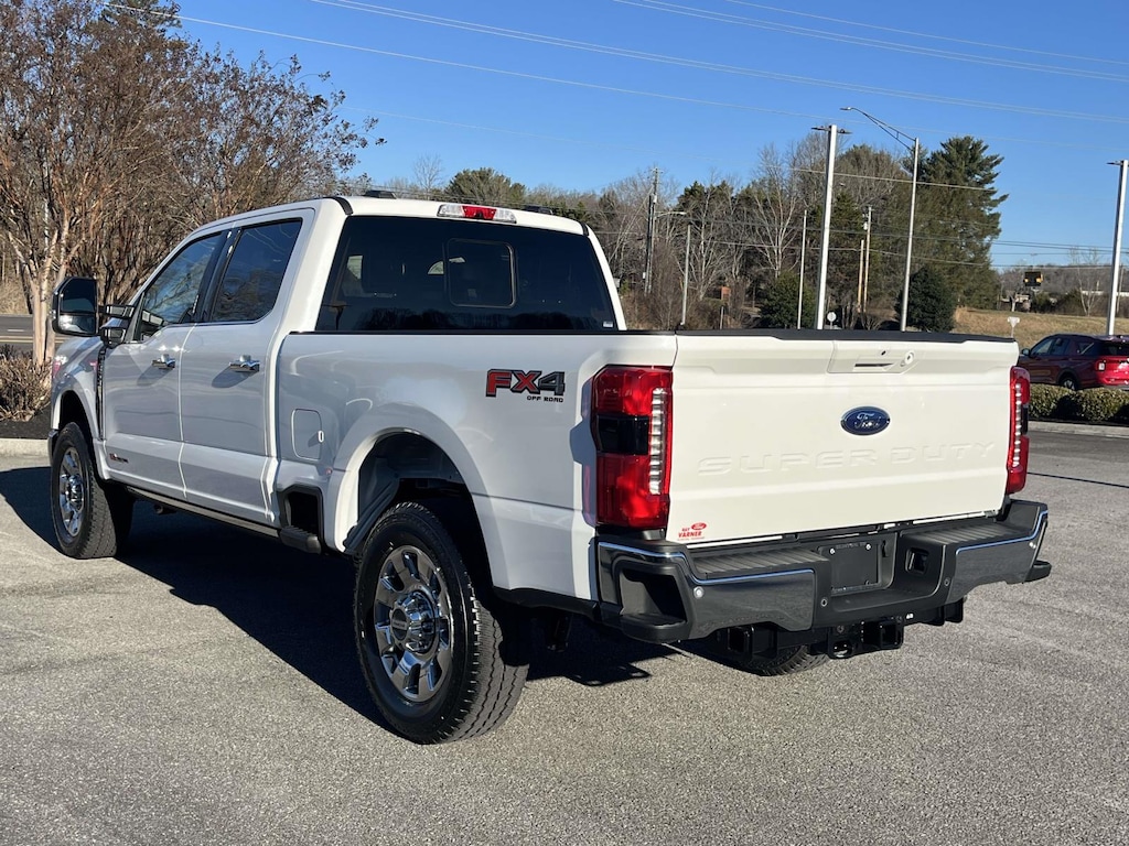 New 2026 Ford Super Duty F-350 Lariat TRUCK