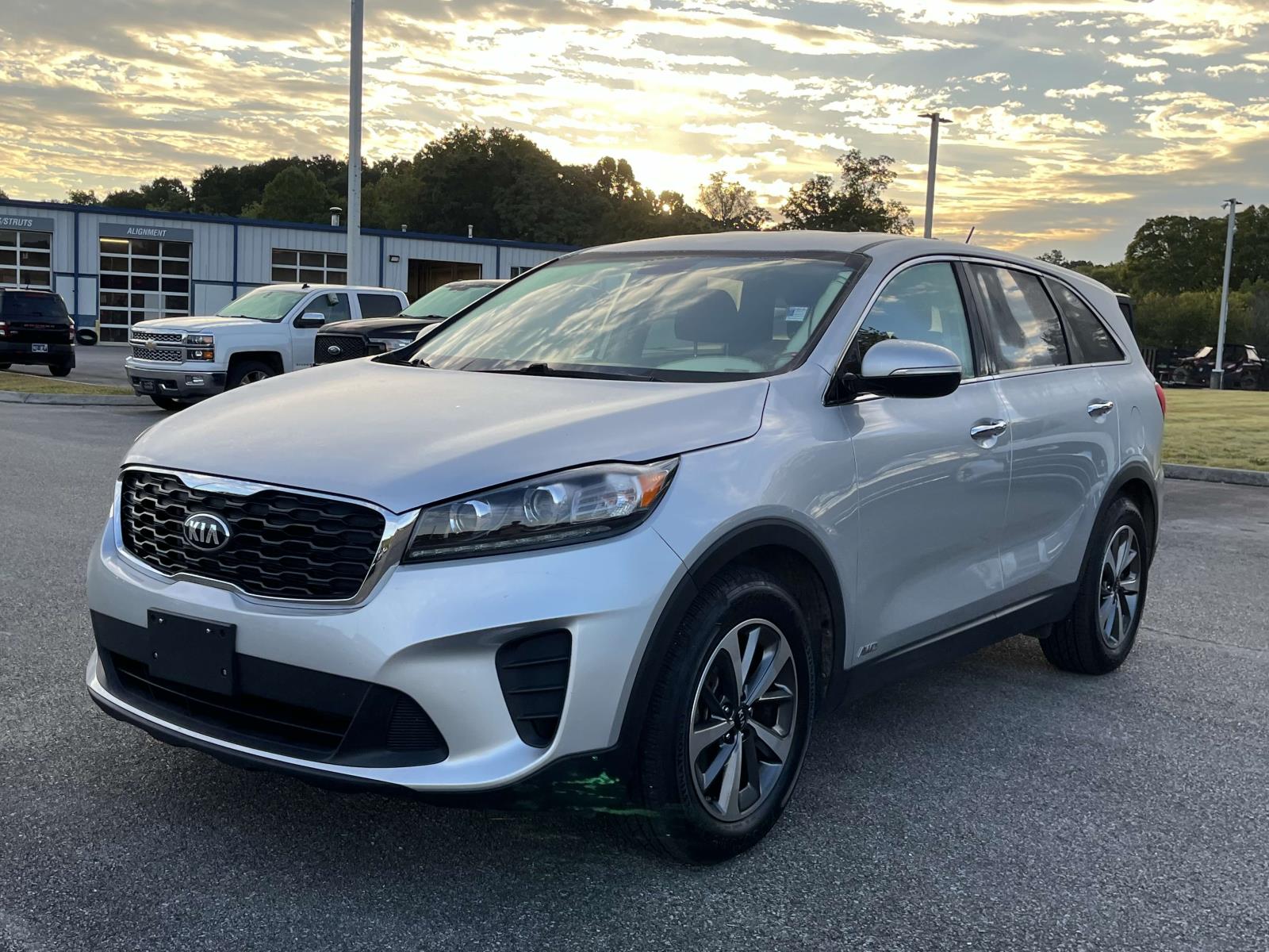 Used 2020 Kia Sorento LX with VIN 5XYPGDA57LG680831 for sale in Clinton, TN