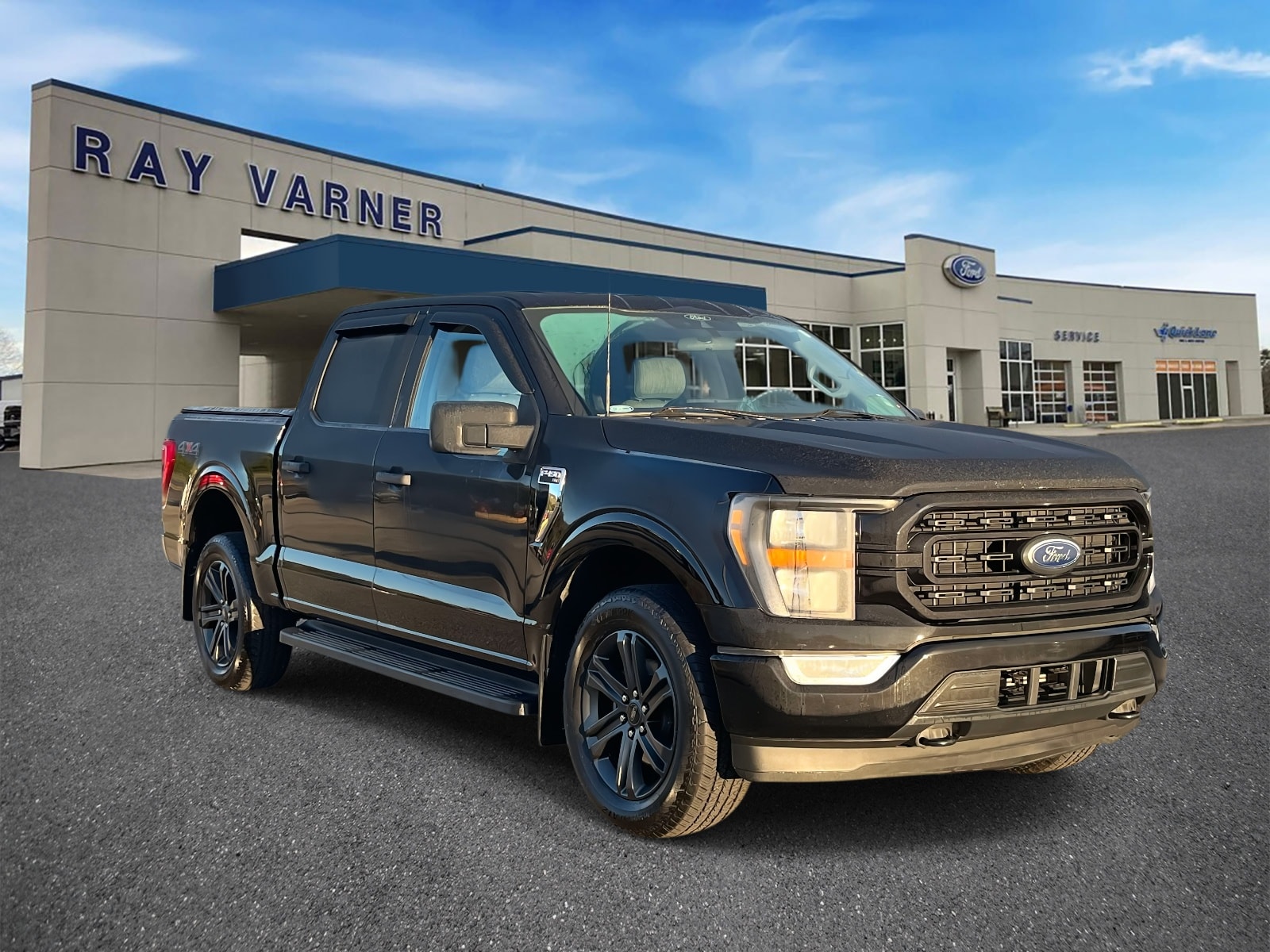 2021 Ford F-150 XLT's photo