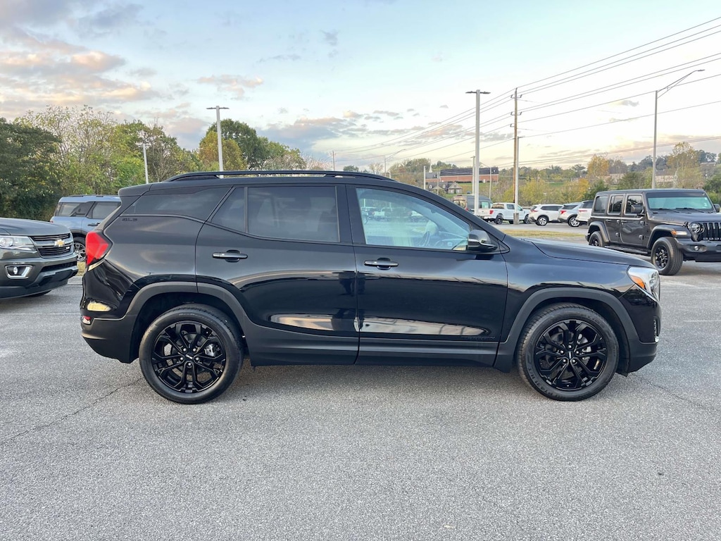 Used 2021 GMC Terrain SLE SUV