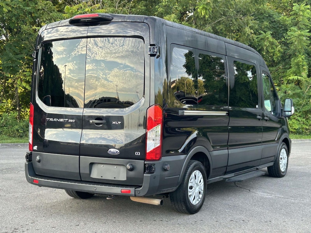 Used 2020 Ford Transit Passenger Wagon T-350 148 Med Roof XL RWD Full-size Passenger Van