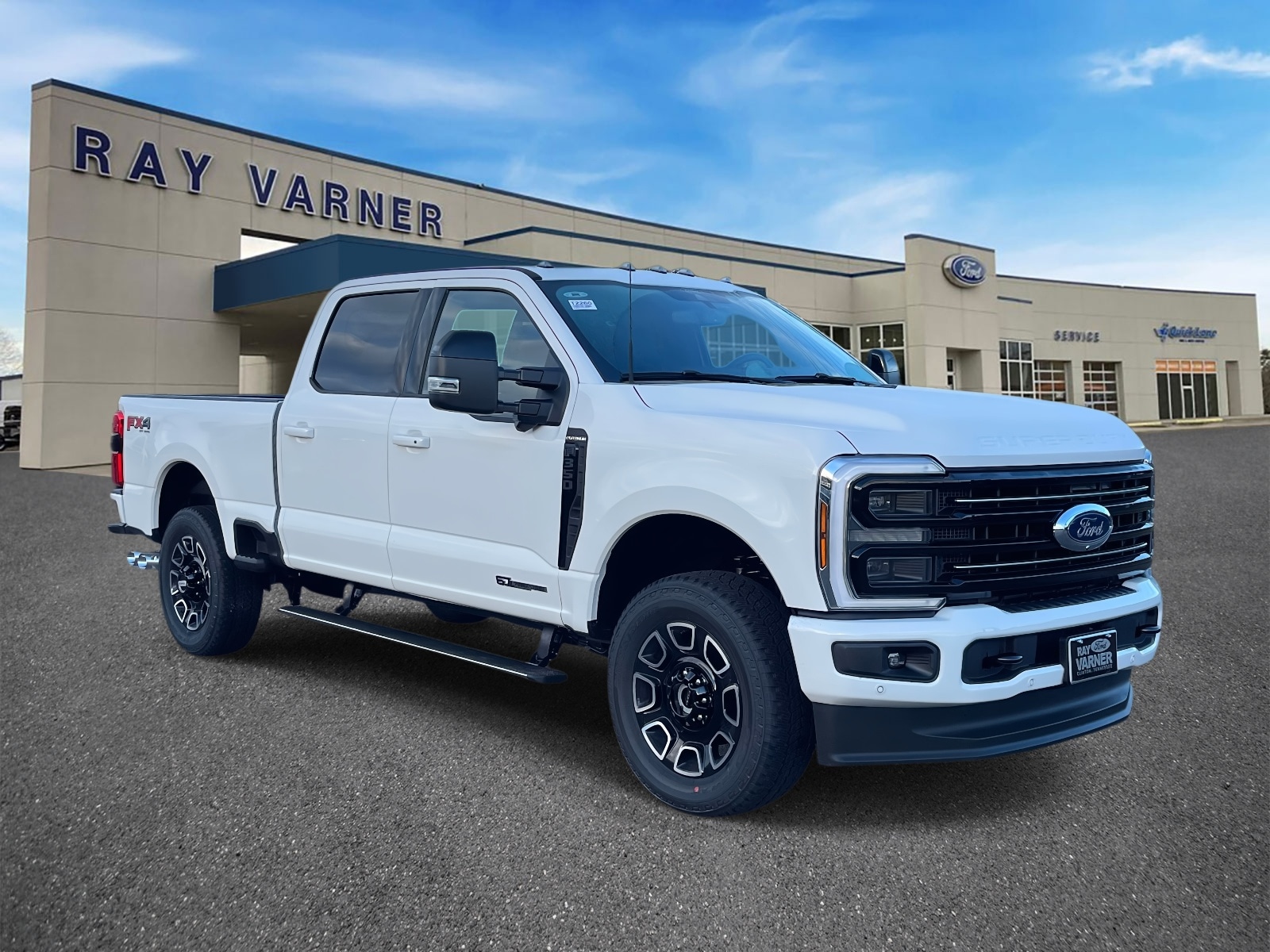 2026 Ford F-350 Super Duty Platinum's photo