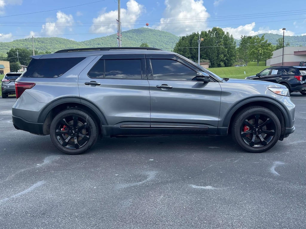 Used 2023 Ford Explorer ST 4WD Sport Utility