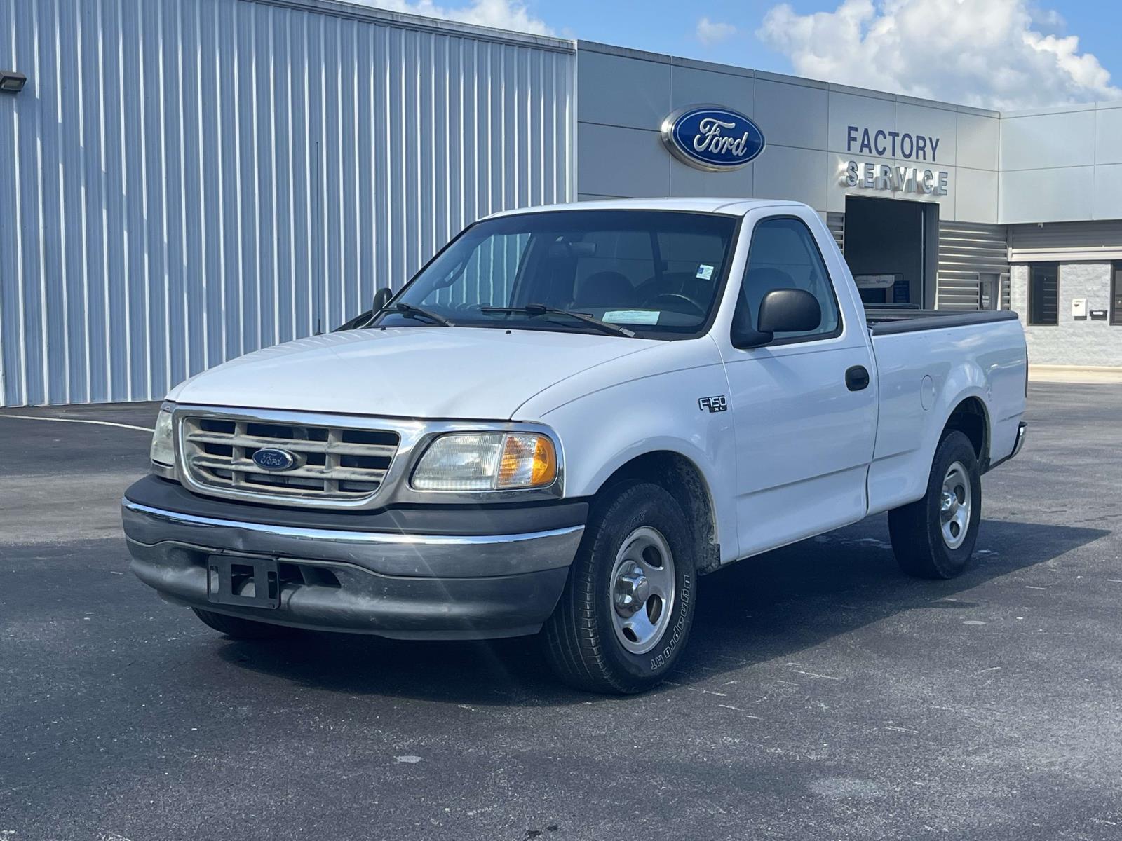 Used 2000 Ford F-150 WORK SERIES with VIN 1FTZF1721YNA70804 for sale in Clinton, TN