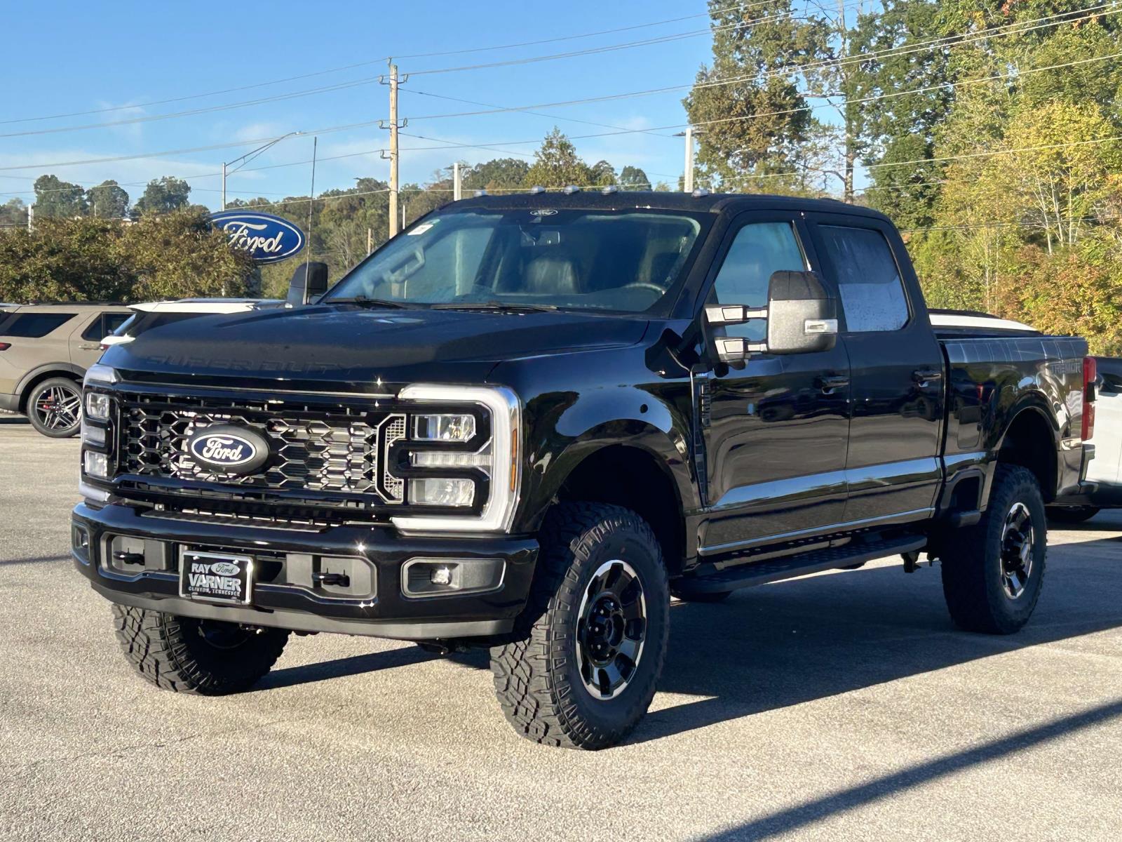 New 2027 Ford Super Duty F-250® Lariat® TRUCK