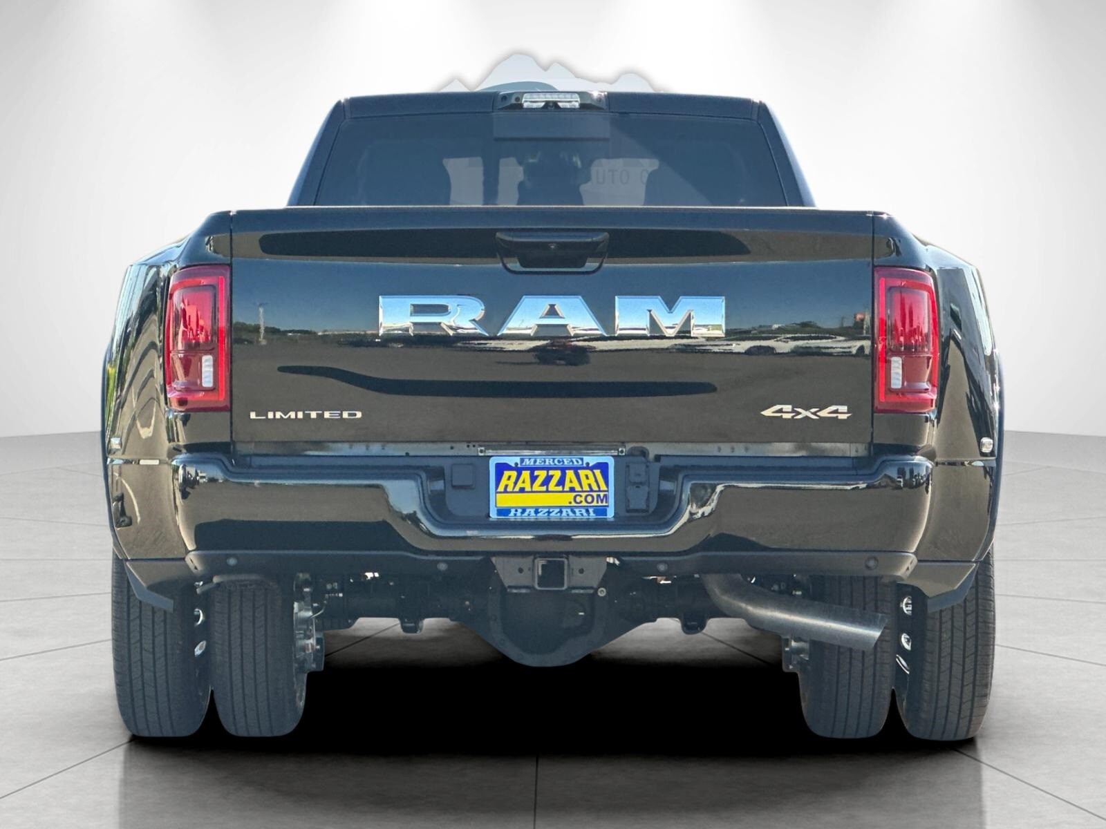 2025 Ram 3500 Limited photo 4