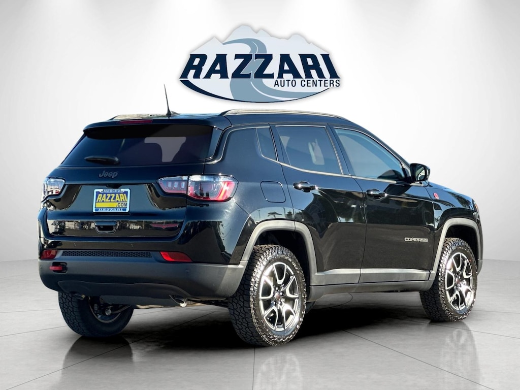 New 2026 Jeep Compass Trailhawk Sport Utility