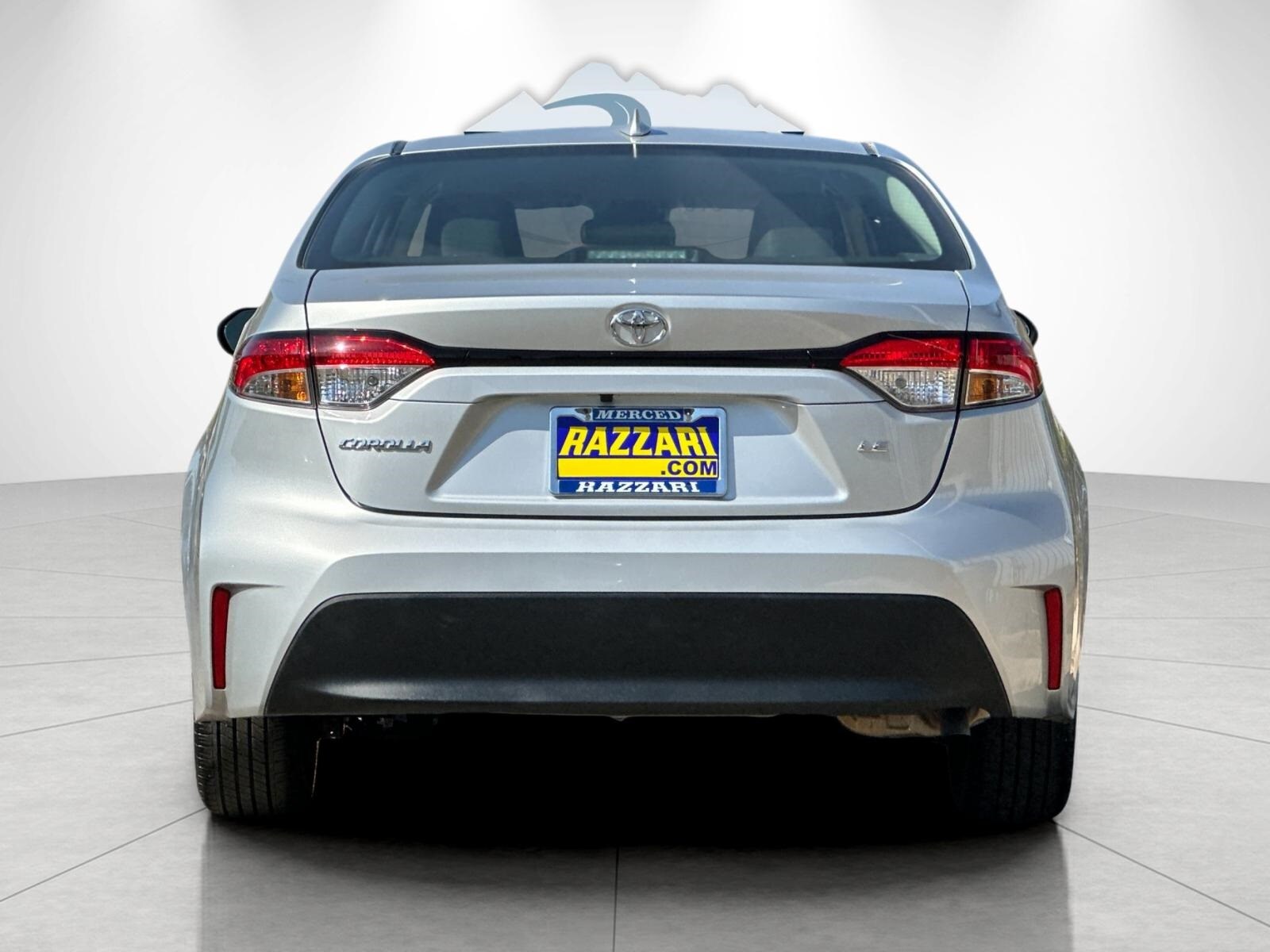2024 Toyota Corolla LE photo 4