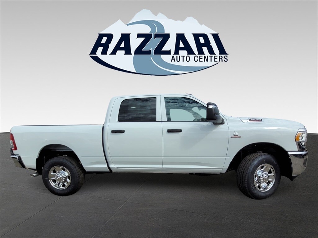 2024 Ram 3500 Tradesman photo 4