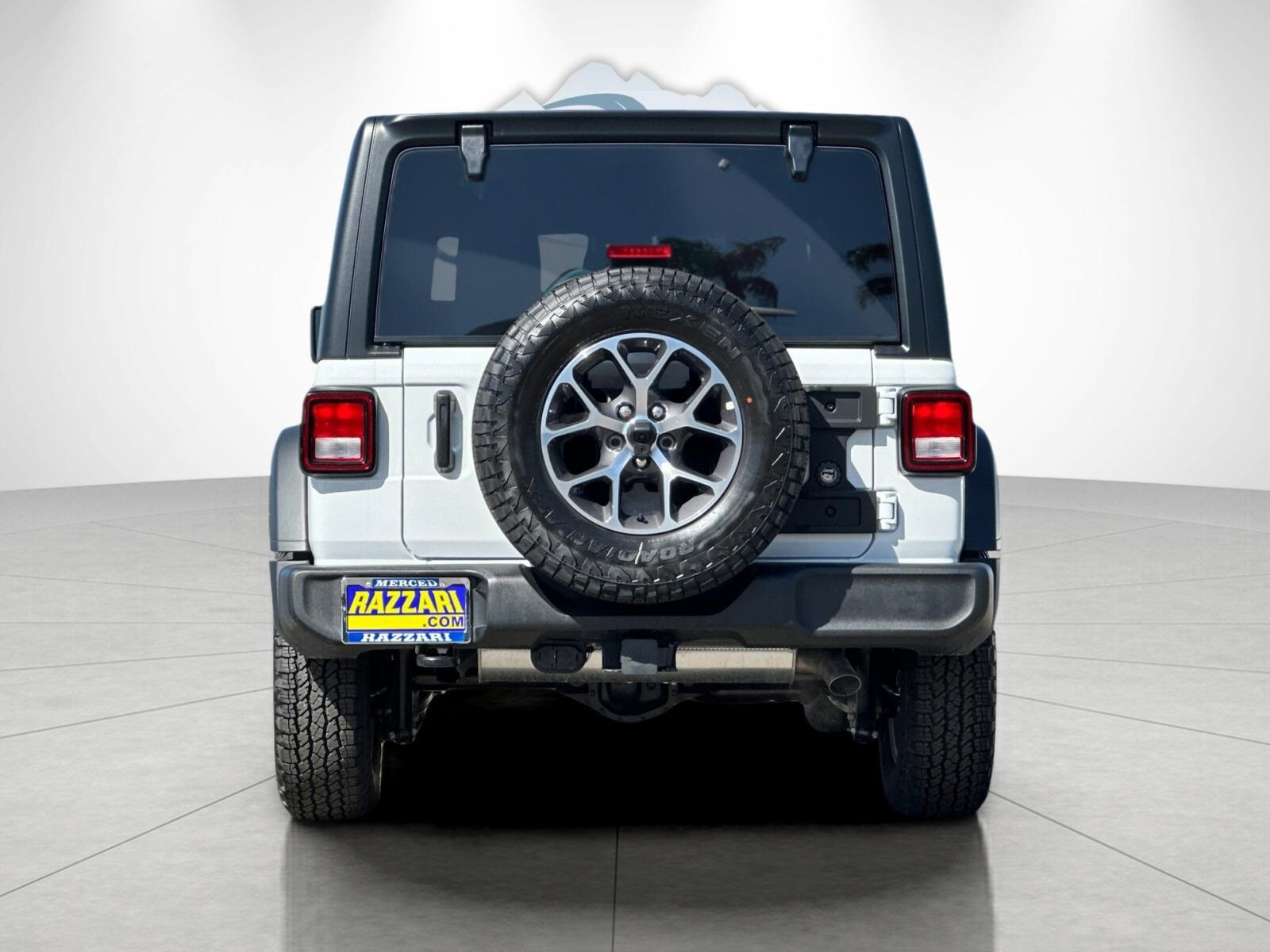 2025 Jeep Wrangler Sport S photo 4