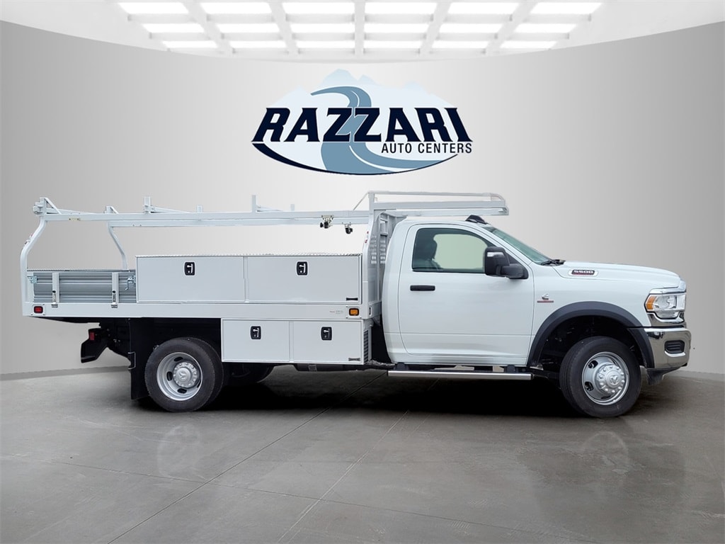 New 2024 Ram 5500 Chassis Cab 5500 TRADESMAN CHASSIS REGULAR CAB 4X4 84' CA Pickup