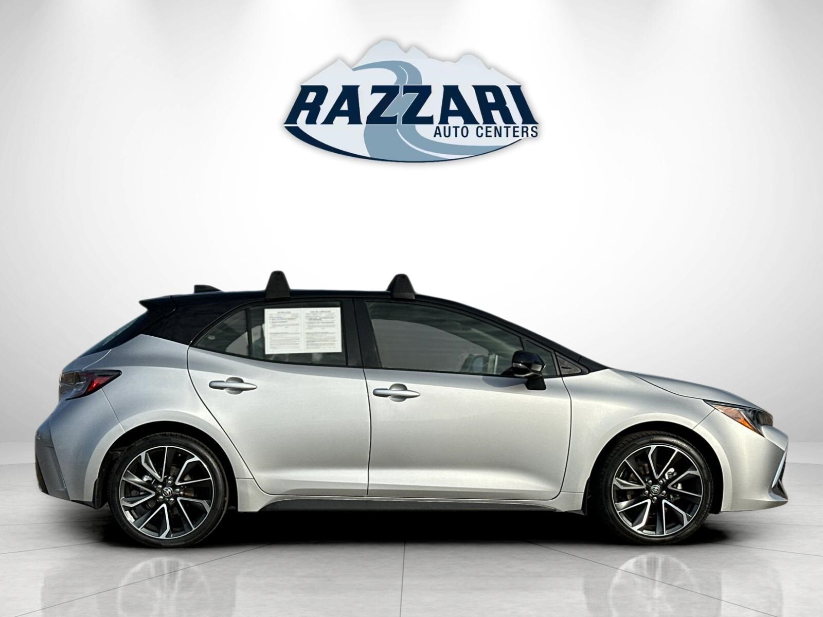 2022 Toyota Corolla XSE photo 2